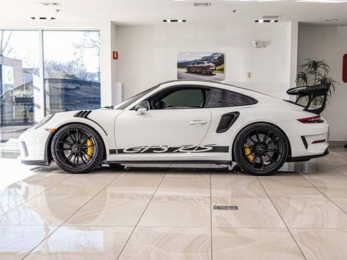 Used 2019 Porsche 911 GT3 RS image 8