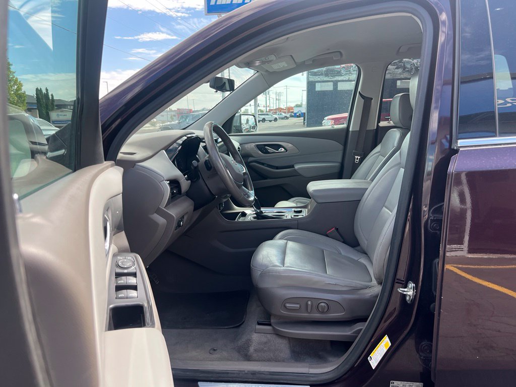 Used 2018 Chevrolet Traverse LT AWD/4WD image 14