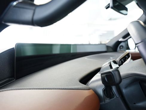 Used 2025 Lincoln Navigator Reserve image 22