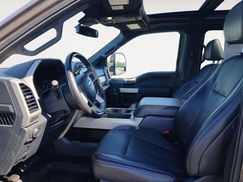 Certified 2022 Ford F250 Lariat w/ Tremor Off-Road Package AWD/4WD image 9