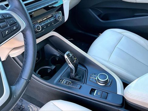 Used 2020 BMW X1 sDrive28i w/ Convenience Package FWD image 16