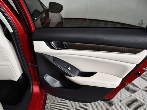 Used 2018 Honda Accord EX-L image 42