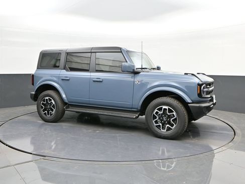 New 2025 Ford Bronco Outer Banks image 17