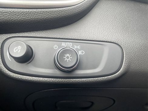 Used 2021 Chevrolet Trax LS w/ Tint and Cruise Package image 15