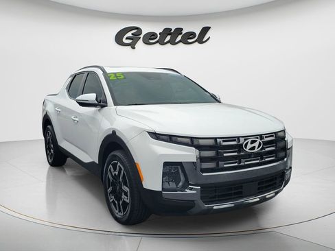 Used 2025 Hyundai Santa Cruz Limited AWD/4WD image 3