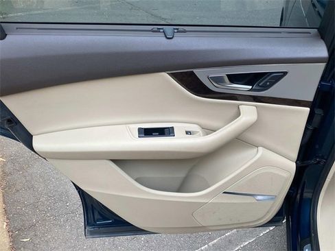 Used 2019 Audi Q7 2.0T Premium Plus w/ Premium Plus Package image 11
