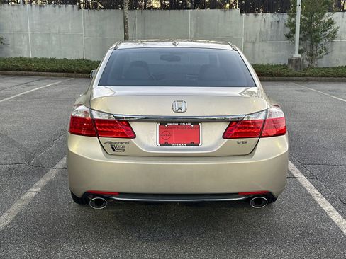 Used 2015 Honda Accord EX-L image 6