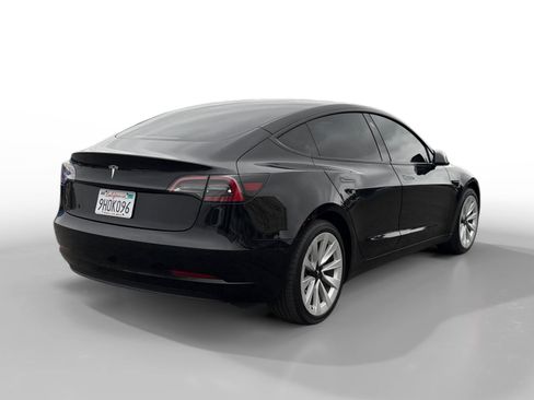 Used 2023 Tesla Model 3 Standard Range RWD image 5
