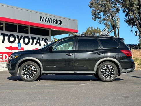Used 2019 Nissan Pathfinder SV w/ Rock Creek Edition image 2