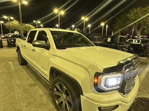 Used 2016 GMC Sierra 1500 Denali image 2