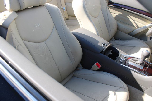 Used 2011 INFINITI G37 Convertible w/ Premium Pkg RWD image 36