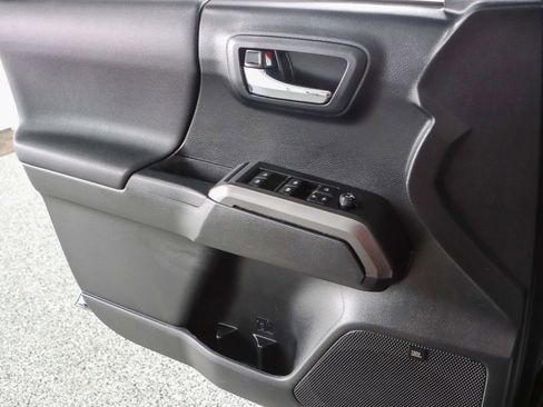 Used 2019 Toyota Tacoma TRD Pro image 25