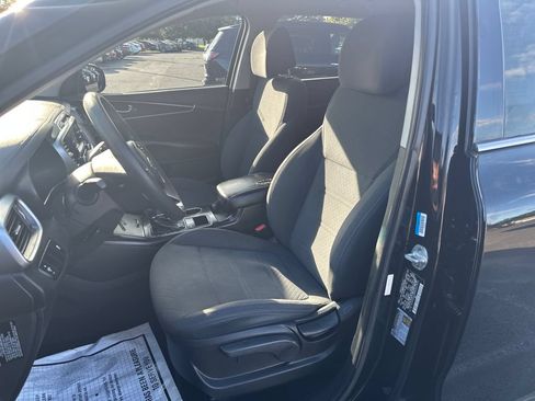 Used 2017 Kia Sorento FWD image 13