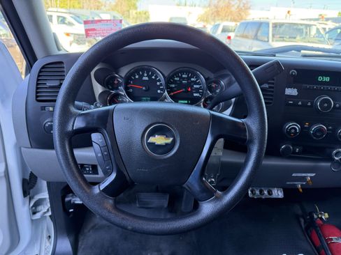 Used 2013 Chevrolet Silverado 2500 W/T image 13