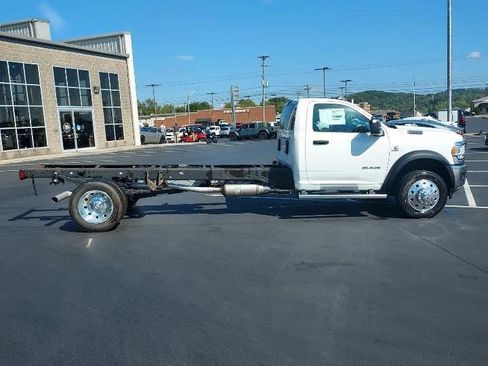 Used 2024 RAM 5500 SLT w/ Quick Order Package 2YG SLT image 5