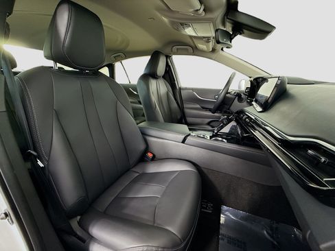 Used 2023 Toyota Mirai w/ Advanced Technology Package RWD image 30
