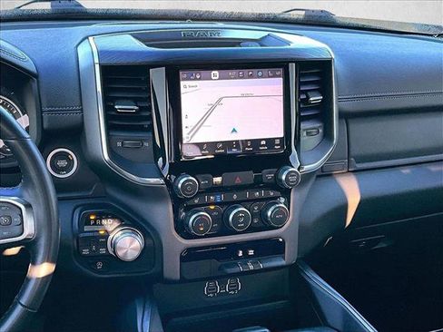 Used 2024 RAM 1500 Laramie AWD/4WD image 8
