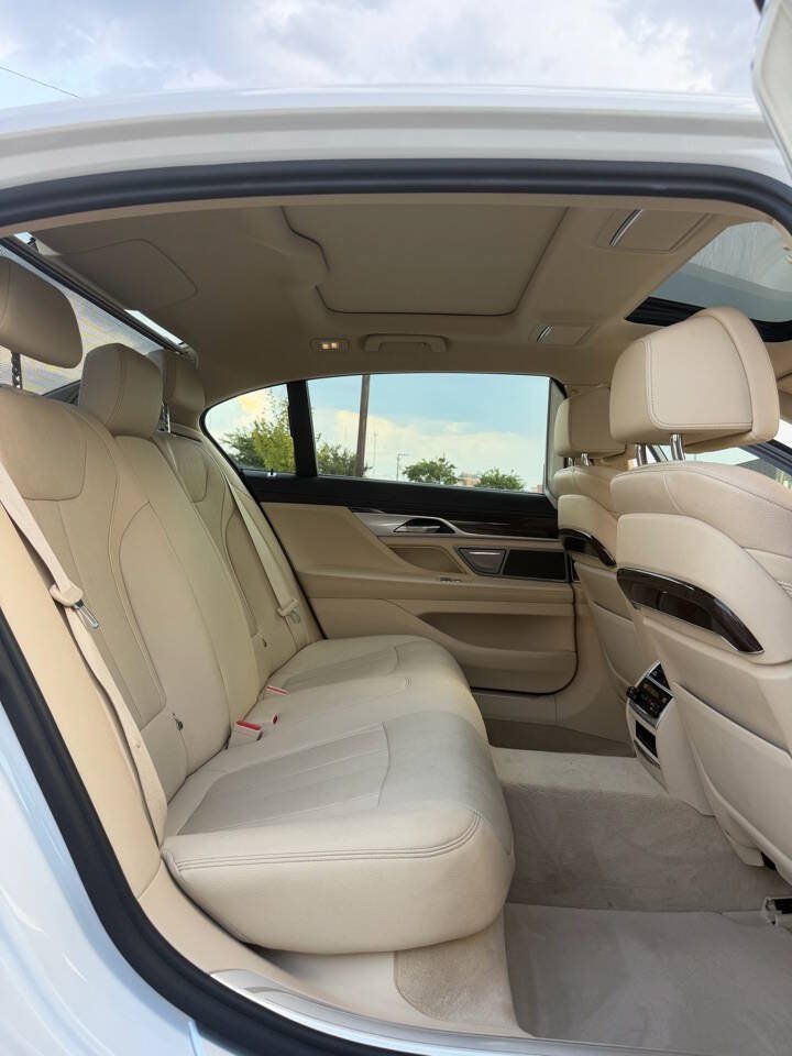 Used 2017 BMW 740i RWD image 20