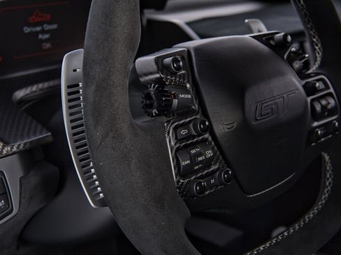 Used 2020 Ford GT Carbon Series RWD image 18