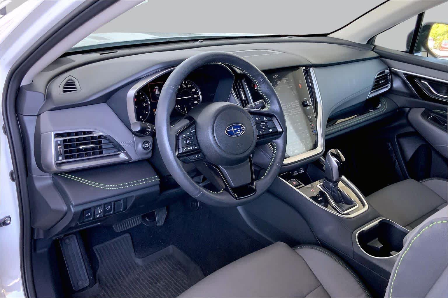 Used 2025 Subaru Outback Onyx Edition AWD/4WD image 18