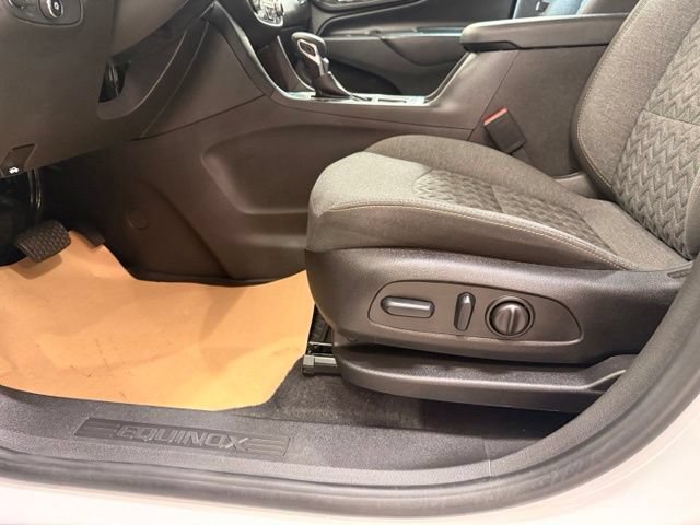 Used 2024 Chevrolet Equinox LT FWD image 8