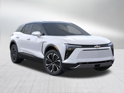 New 2026 Chevrolet Blazer EV LT image 13