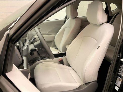 Certified 2025 Hyundai Kona SEL image 15