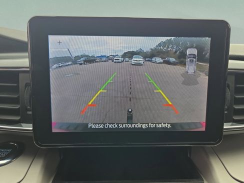 Used 2023 Ford Explorer XLT w/ Equipment Group 202A image 20