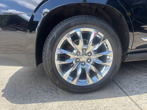 Used 2022 GMC Yukon Denali w/ Denali Ultimate Package AWD/4WD image 19