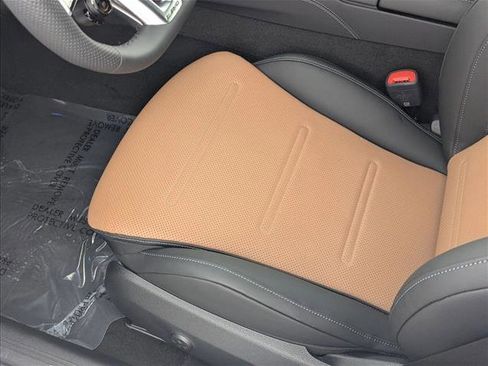 New 2026 Mercedes-Benz E 53 AMG e 4MATIC Sedan image 4