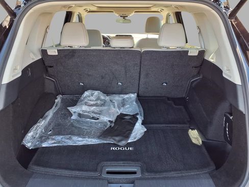 Used 2023 Nissan Rogue SL w/ SL Premium Package FWD image 26
