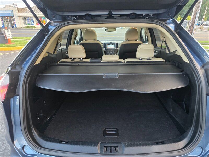 Used 2019 Ford Edge SEL w/ Equipment Group 201A AWD/4WD image 19