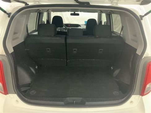 Used 2011 Scion xB FWD image 8