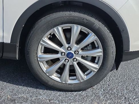 Used 2017 Ford Escape Titanium w/ Equipment Group 301A AWD/4WD image 28