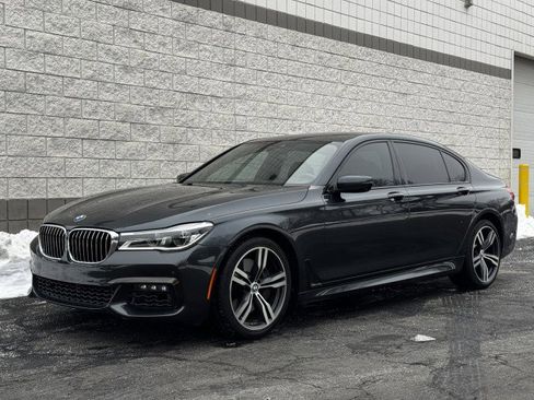 Used 2016 BMW 750i 750i w/ M Sport Package image 1