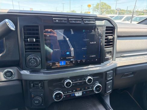 Certified 2024 Ford F350 Platinum w/ FX4 Off-Road Package AWD/4WD image 14