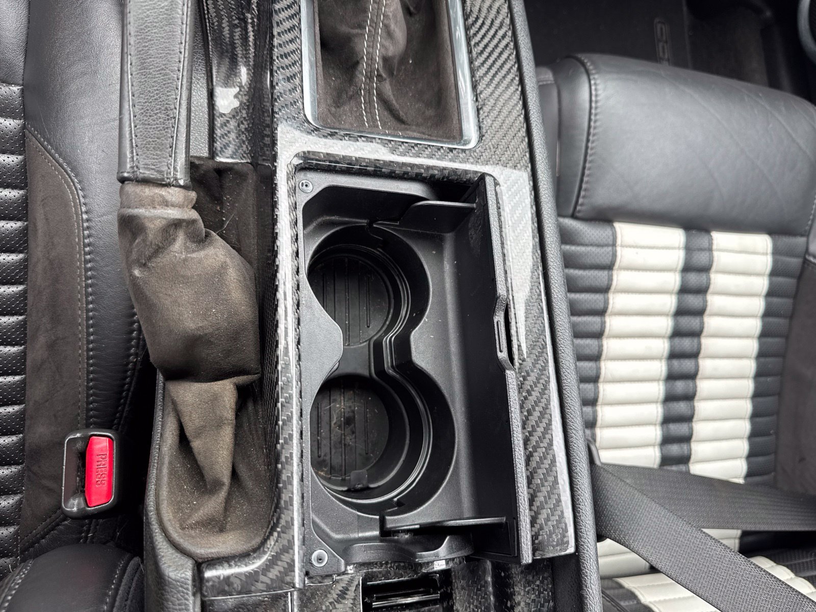 Used 2011 Ford Mustang Shelby GT500 w/ SVT Performance Pkg RWD image 26