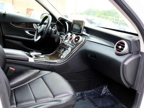 Used 2015 Mercedes-Benz C 300 Sedan w/ Premium 1 Package image 33