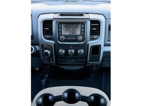 Used 2018 RAM 1500 Express w/ Black Ram 1500 Express Group AWD/4WD image 16