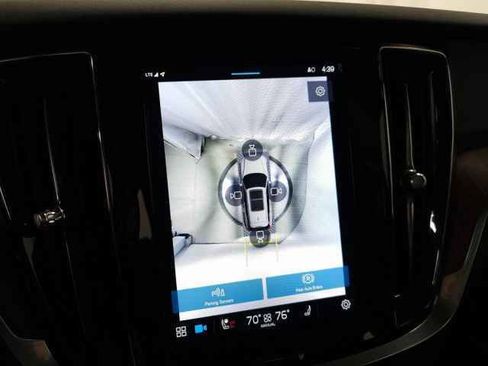 Certified 2025 Volvo V60 B5 Cross Country Plus image 29