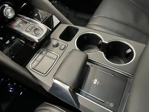 Certified 2024 Acura MDX SH-AWD w/ Technology Package image 7