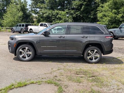 New 2026 Jeep Grand Cherokee Limited AWD/4WD image 6