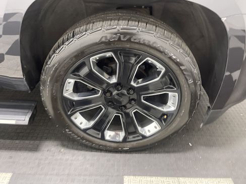 Used 2020 GMC Yukon Denali w/ Denali Ultimate Package image 28