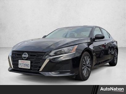 Used 2025 Nissan Altima 2.5 SV