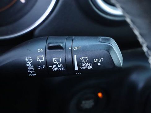 Used 2018 Jeep Wrangler Unlimited Sahara w/ Dual Top Group AWD/4WD image 34