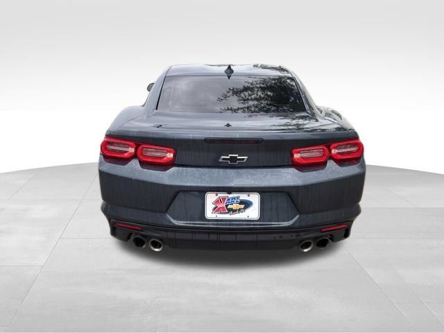 Used 2020 Chevrolet Camaro LT RWD image 6