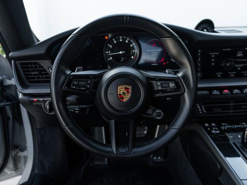 Used 2021 Porsche 911 Carrera image 10