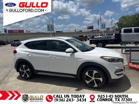 Used 2017 Hyundai Tucson Sport FWD image 2