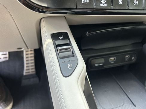 Used 2024 Kia Telluride SX Prestige AWD/4WD image 30