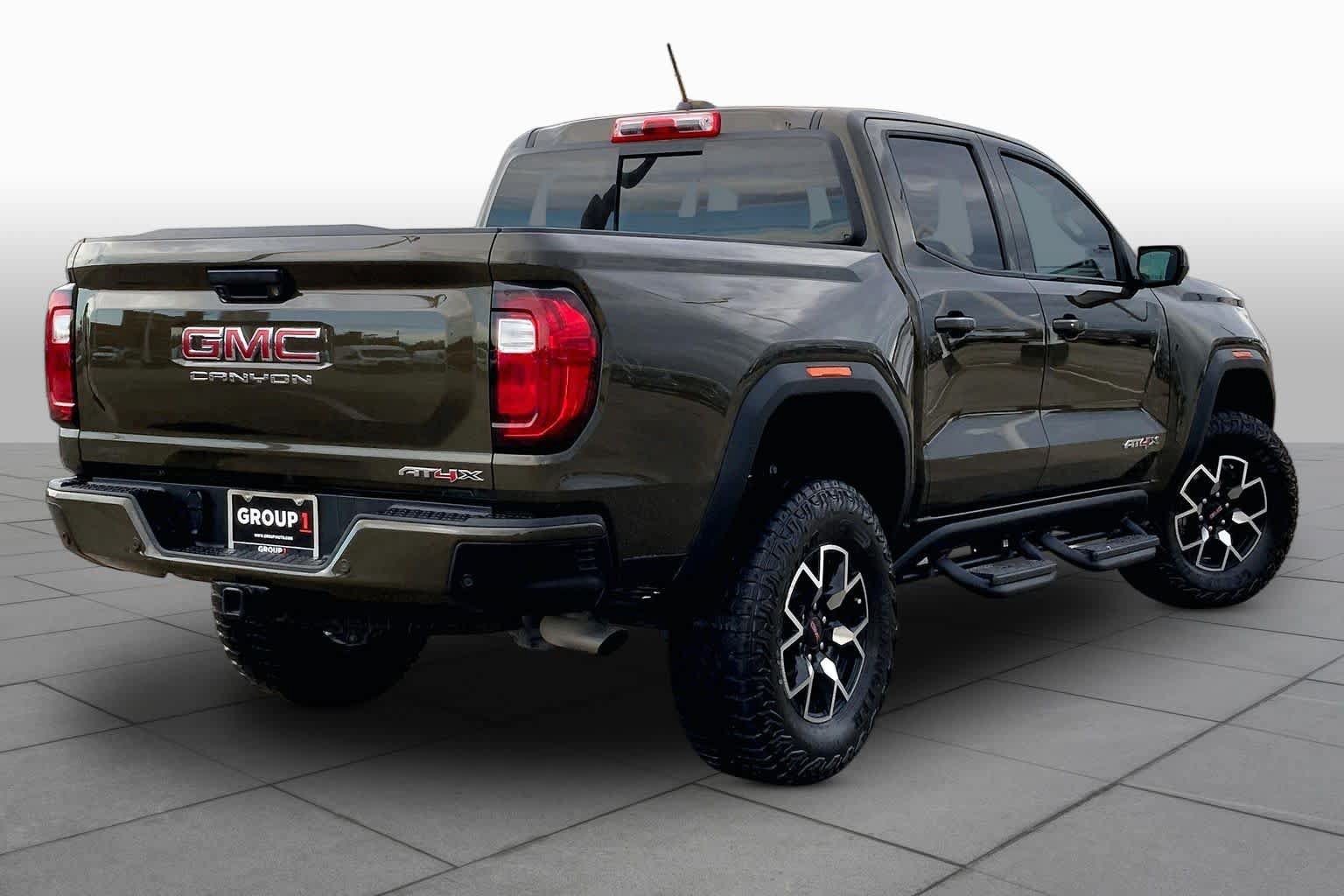 Used 2024 GMC Canyon AT4X AWD/4WD image 13